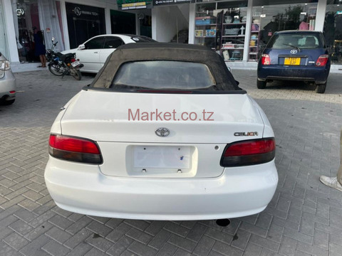2010 Toyota Celica Convertible for Sale - 2/6