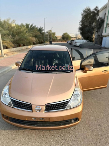 2011 Nissan Tiida Gold for Sale - 1/5