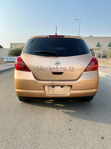 2011 Nissan Tiida Gold for Sale - 4/5