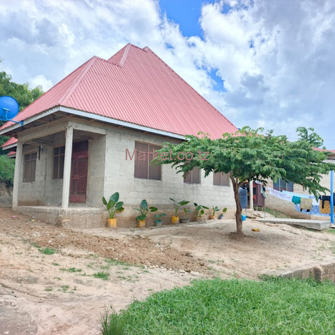 House With Four Bedrooms For Sale - 4/6
