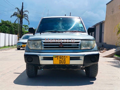 2004 Mitsubishi Pajero GDI for Sale
