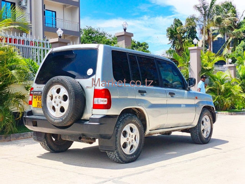 2004 Mitsubishi Pajero GDI for Sale - 3/6