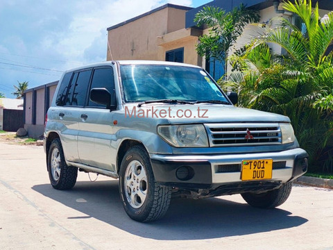 2004 Mitsubishi Pajero GDI for Sale - 4/6