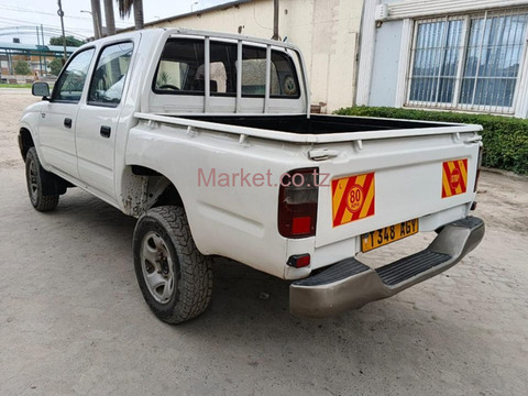 2005 Toyota Hilux Diesel for Sale - 5/5