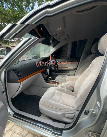 2004 Toyota Mark II Silver for Sale - 2/6