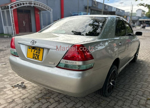 2004 Toyota Mark II Silver for Sale - 5/6