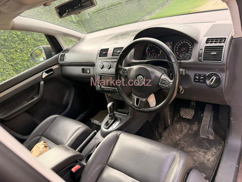 2013 Volkswagen Touran for Sale - 5/5