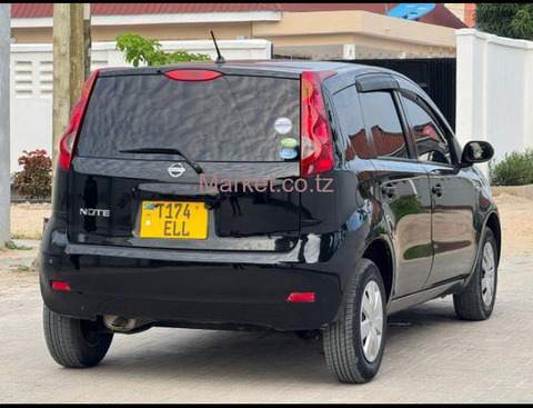 2011 Nissan Note Black for Sale - 4/6
