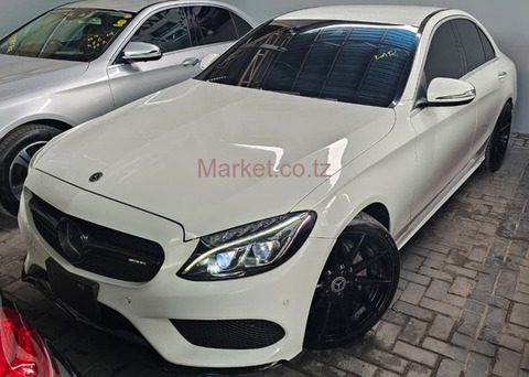 2015 Mercedes-Benz C200 Black for Sale - 2/5
