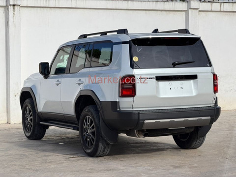 2024 Toyota Landcruiser Prado White for Sale - 2/5