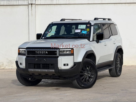 2024 Toyota Landcruiser Prado White for Sale - 4/5