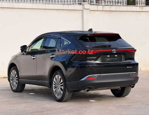 2020 Toyota Harrier Black for Sale - 2/6