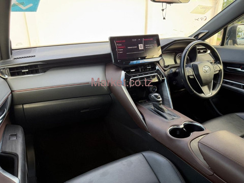 2020 Toyota Harrier Black for Sale - 3/6