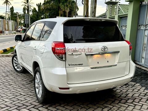 2012 Toyota Vanguard White for Sale - 6/6