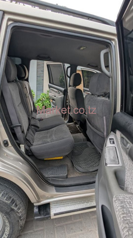 2006 Toyota Prado for Sale - 3/6