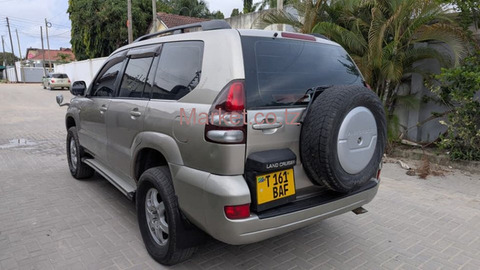 2006 Toyota Prado for Sale - 4/6