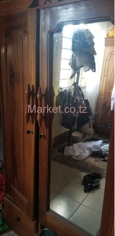 Wardrobe With Two Doors for Sale - 3/6