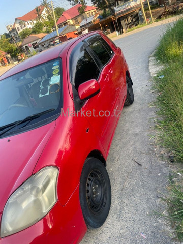 2009 Toyota Raum Red for Sale - 4/6