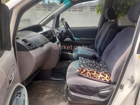 2005 Toyota Noah Voxy for Sale - 5/6