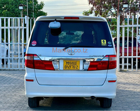 2005 Toyota Alphard Pearl White for Sale - 5/6
