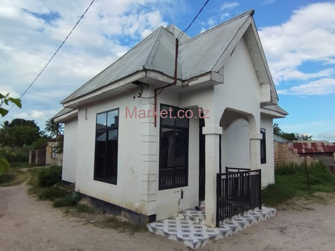 House 300SQM Gongo La Mboto for Sale - 2/6