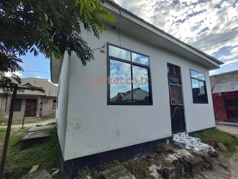 House 300SQM Gongo La Mboto for Sale - 5/6