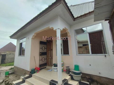 House With Four Bedrooms 470 SQM Kivule for Sale - 2/6