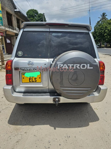 2009 Nissan Patrol for Sale - 2/6
