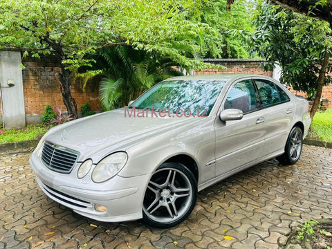 2004 Mercedes-Benz E Class Silver for Sale - 1/6