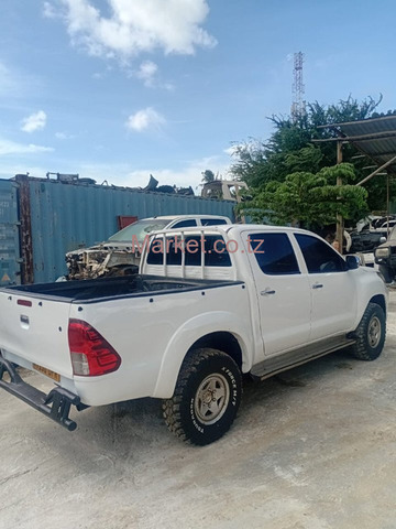 2015 Toyota Hilux Vigo for Sale - 4/5