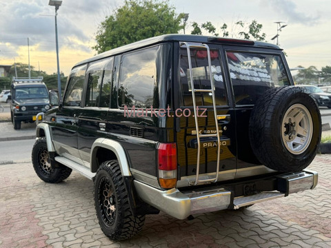 1999 Toyota Land Cruiser Prado Silver for Sale - 4/6