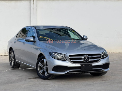 2017 Mercedes Benz E200 Silver for Sale - 6/6