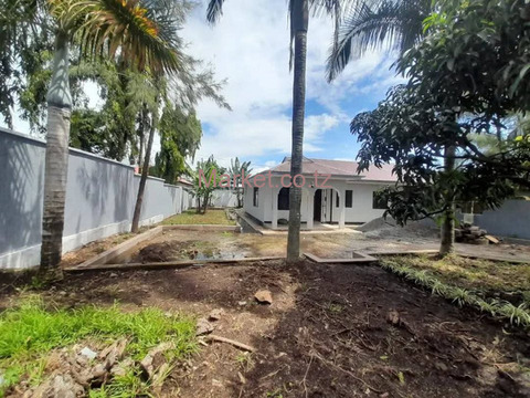 3 Bedroom House For Rent In Moshono - 6/6