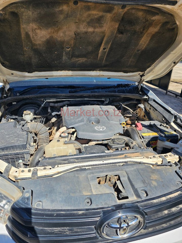 Toyota Hilux 2023 Double Cabin for Sale - 3/6