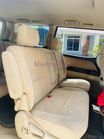 2003 Toyota Alphard Silver for Sale - 3/6