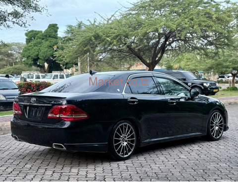 2009 Toyota Crown Athlete Black for Sale - 4/5