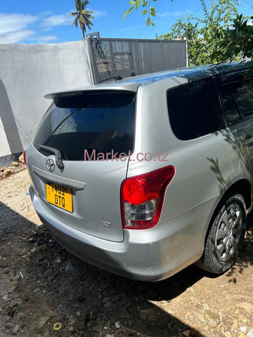 2010 Toyota Fielder for Sale - 2/6