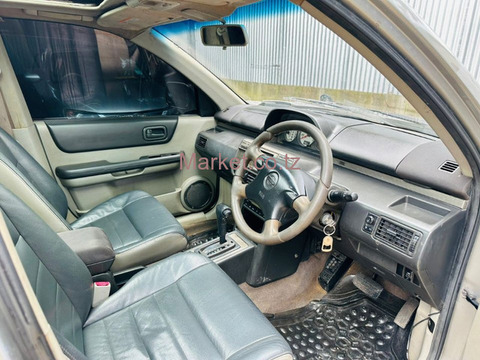 2003 Nissan X Trail Silver for Sale - 2/6