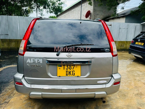 2003 Nissan X Trail Silver for Sale - 3/6