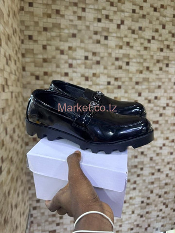Official Women's Shoes for Sale - 2/3