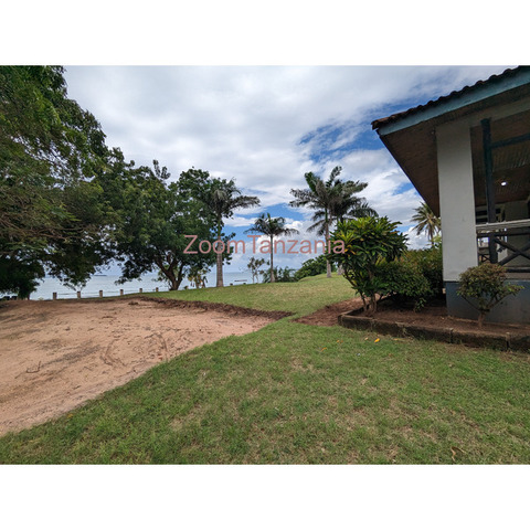 BEACH HOUSE FOR SALE @ KIGAMBONI - 2/3