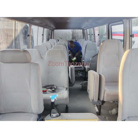 Toyota Coaster Mpya 2003 Model, 29 Seater, Call / WhatsApp 0756 465 338 - 3/4