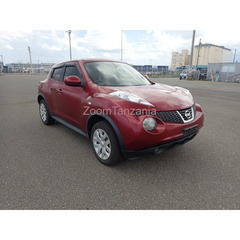 NISSAN JUKE 2012