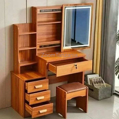 Dressing table